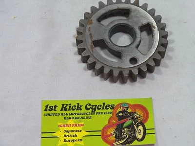 NOS YAMAHA DS6 YDS5 YM2C 1ST GEAR WHEEL NOS 1967-70 246-17211-00-00 - Image 1 of 2