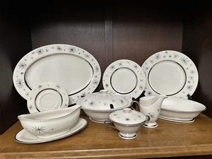 Fine Arts Fine China Dinner Set Romance of the Stars Atomic Cream VTG *Choice* - Picture 1 of 69