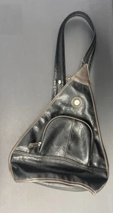 Vintage Mufflon Damen schwarz Echtleder Tasche Rucksack Schulter Reißverschluss Reise - Bild 1 von 10