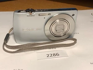 Casio Exilim EX-S200 14.1 MP Digital Camera + Works But Issue (2286) - Picture 1 of 14