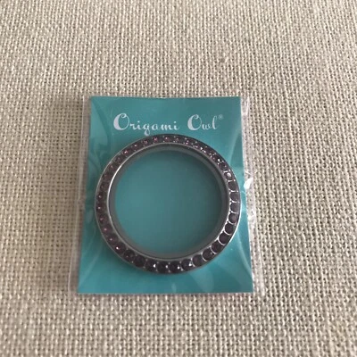 Origami Owl BZ4026 Grande Plateado Torcido Medallón Cara con Cristales de Amatista "NIP" Foto 1 de 4