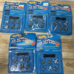Hot Wheels Micro Air Defenders - Picture 1 of 17