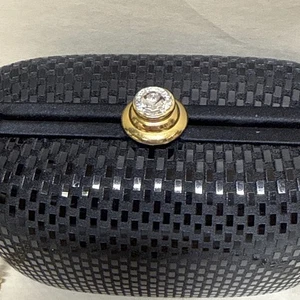 St John Knits Clutch schwarz mit Goldkette Made in Italy (0514) - Bild 1 von 7