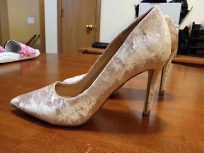 Call it Spring Pink Faux Suede Pumps 4" Heel Size 9 - Image 1 of 4