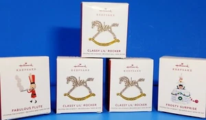 {5} HALLMARK~FROSTY SURPRISE/FABULOUS FLUTE/CLASSY ROCKER~MINI ORNAMENTS~NIB - Bild 1 von 10