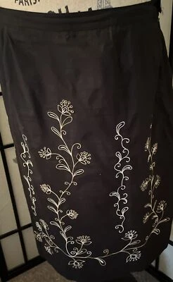 Falda Willi Smith Mujer Negra Floral Bordada Lino Forrada Línea A Talla 10 Foto 1 de 4
