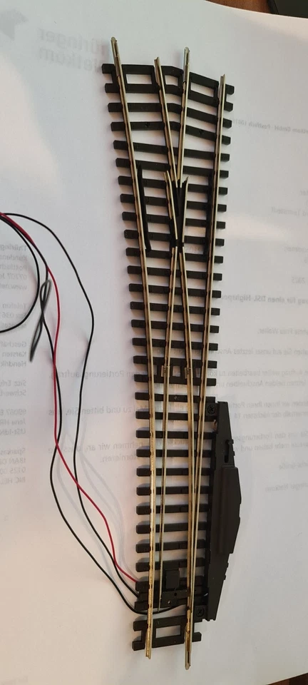 Piko H0 Weiche links ohne Bettung mit Anrieb - Bild 1 von 1