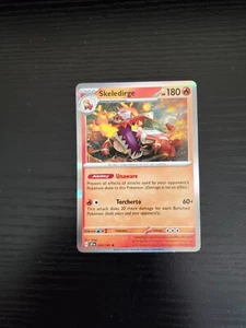 Skeledirge - Pokemon SV08 Surging Sparks Holo Rare #031/191 - Picture 1 of 1