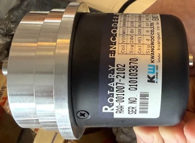 Kwangwoo RAA-001007-2102 Rotary Encoder, unused in orginal box - Image 1 of 4