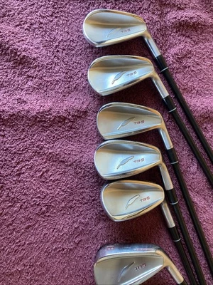 Juego de varillas de grafito Fourteen TB-5 Iron 5-PW acabado satinado FT-70i Uniflex Foto 1 de 4