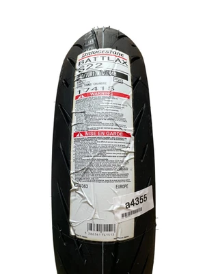 DOT: 5024 Bridgestone Motorrad-Reifen 140/70 R17 66H Battlax S22 TL TT hinten - Bild 1 von 2