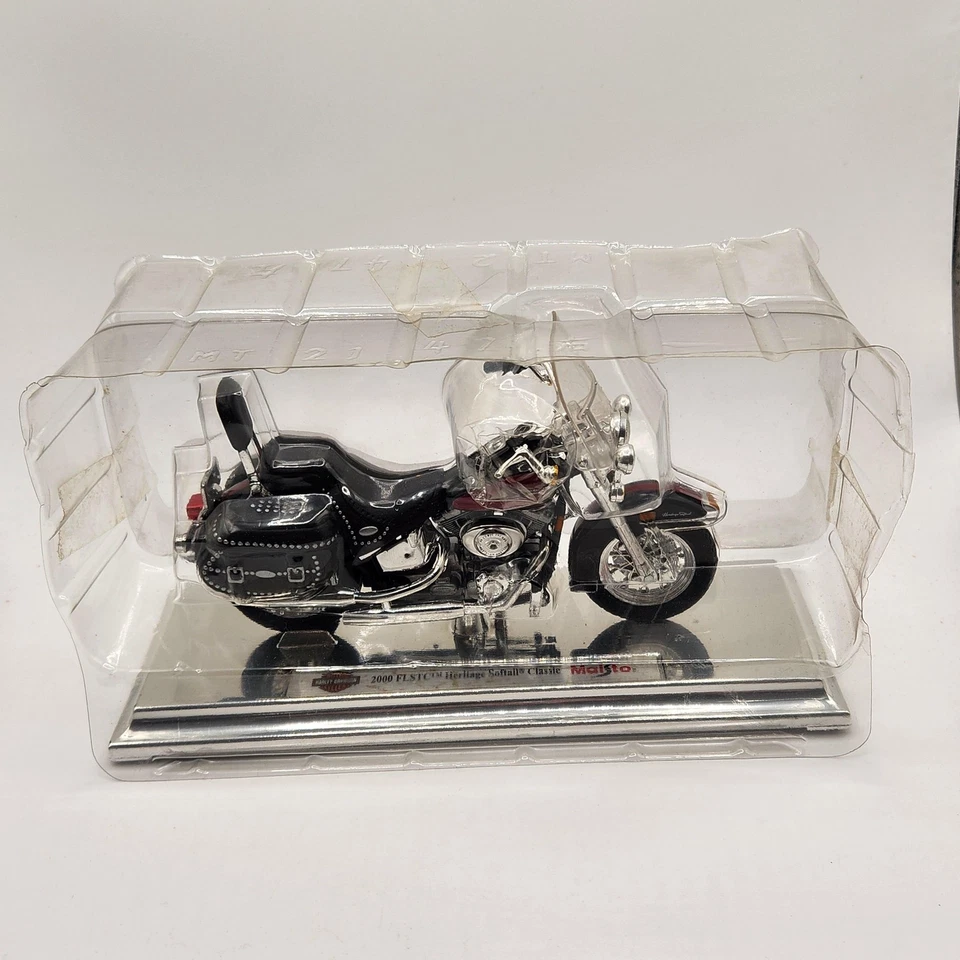 Harley-Davidson 2000 FLSTC Heritage Softail Classic Die-Cast Motorcycle Maisto - Image 1 of 4