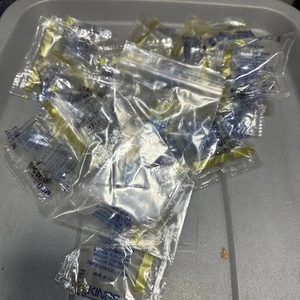 Menge 21 KINGS KOAXIAL STECKER KC 59-152 NEUER ALTER BESTAND - Bild 1 von 1