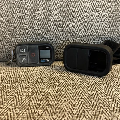 GoPro Smart Wi-Fi Remote Control No Charger - Image 1 of 4