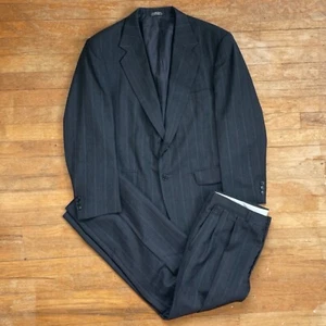 Vintage Mens Gray Pinstripe Suit 40S Blazer 34x29 Pants 70s Wool Blend Jacket - Picture 1 of 7