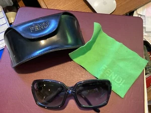 FENDI FS252 59 17 BLAU 135 MADE IN ITALY SONNENBRILLE LEICHT GEBRAUCHT SAUBER KEINE MARKE - Bild 1 von 7