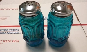 vintage LE Smith Blue Moons and Stars 4" Salt & Pepper Shakers with Metal Lids - Picture 1 of 10