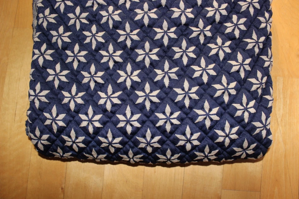 1,50 x 1,94 Meter elastischer Stepper Steppstoff Jacquard Stoff - Bild 1 von 1