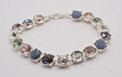 Pulsera Tenis 9W Nine West, Tono Plata, Colores Inusuales Foto 1 de 4