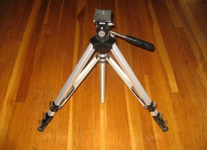 Cavalier Metal Tripod photo / video - Picture 1 of 3