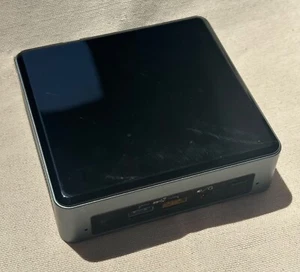 Intel NUC8i5BEK Mini PC - Core i5 8259U, 16 GB RAM, 512 GB SSD, Win 10 Pro N - Picture 1 of 12