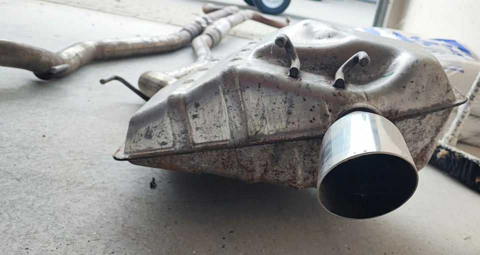 Original Komplett Auspuff Camaro V8 Gen 5 BJ 2013 - Bild 1 von 4