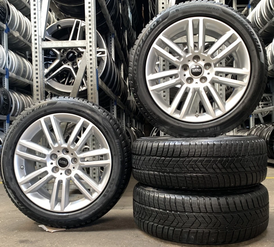 4x Original MINI Winterräder 225/50 R18 95H - für F60 Countryman 2454 - Bild 1 von 3