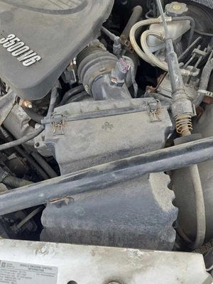 Conjunto de filtro de aire usado se adapta a: Chevrolet Impala 2011 3,5 L emisiones federales opt Foto 1 de 4