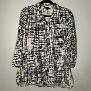 John Mark 3/4 Length, Button Detail top, black and cream, Size S, EUC - Picture 1 of 8