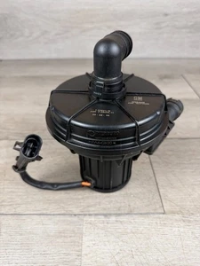 Secondary Air injection Pump 2002-2009 GMC Envoy Trailblazer 4.2L OEM - Picture 1 of 3