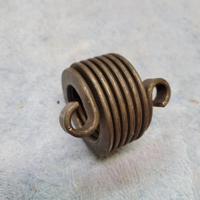 Muelle de accionamiento de arranque Ford Modelo T - Nuevo de Lote Antiguo Foto 1 de 4