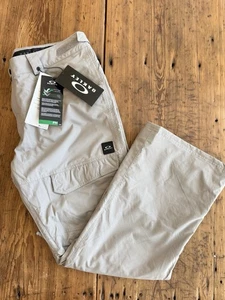 Neu Neu mit Etikett Oakley Damen Small Softshell Hose Snowboard Ski Gr. XXL isoliert gefüttert - Bild 1 von 18