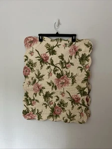 Floral Standard Pillow Sham - 20" x 26” Scalloped Edges - Picture 1 of 7