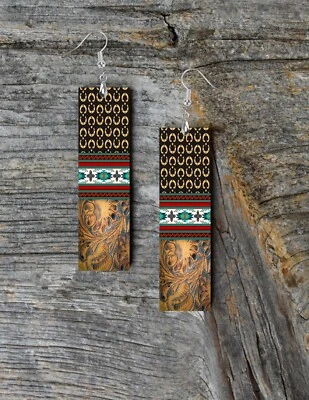 Pendientes, Azteca Occidental y Cuero Tooled Estampado Madera Barra Pendientes Joyería Foto 1 de 4