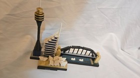 LEGO ARCHITECTURE: Sydney (21032) NO Box/Manual COMPLETE