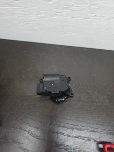 HVAC HEATER BLEND DOOR ACTUATOR fits FIAT 500X 2016 OEM A21102000 - Picture 1 of 5