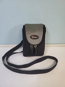 Lowepro D-RES 20AW Black Zip Up Camera Bag Case Built In Rain Cover Good Conditi - Picture 1 of 10