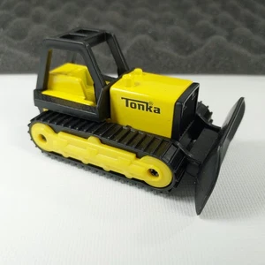 Tonka Bulldozer Diecast 1:64 Hasbro 2020 - Picture 1 of 10