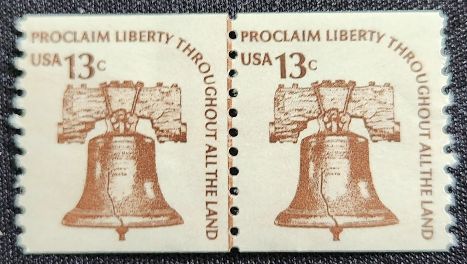 US Scott 1618 - Liberty Bell - MNH - 1975 Issue - Coil Line Pair - Image 1 of 1