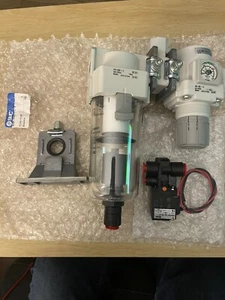 SMC AC40-N03DE-T-Z-B Pneumatic Filter Regulator Lubricator New - Picture 1 of 6