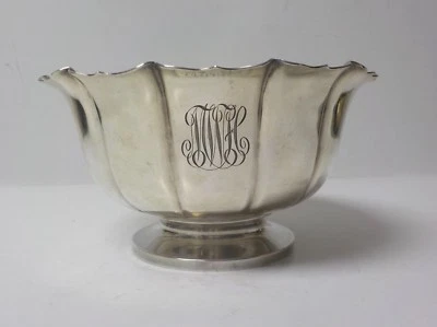 Tuttle DUBLÍN Plata de Ley Acanalada 8" Cuenco, 490 gramos, c. 1937 Foto 1 de 4