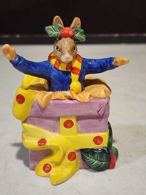 RARE- Royal Doulton Bunnykins DB420 Christmas Surprise SIGNED - Image 1 of 4