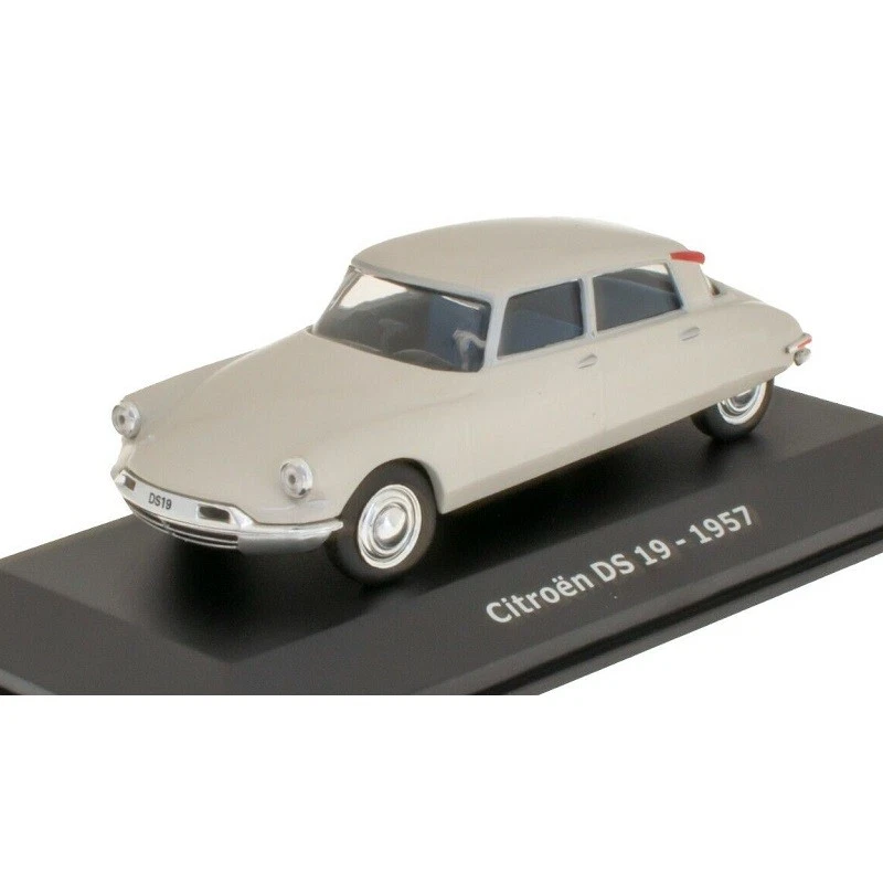 Citroen DS19 1957 1:43 Atlas Diecast modelcar - Image 1 of 1