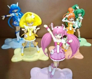 ¡Sonríe precisa! DX Niñas Figura Muñeca Set de 5 Feliz Soleado Paz Marcha Belleza Usado - Imagen 1 de 17