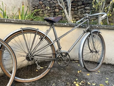 1948 Follis 650B Charrel Reyhand Pitard Narcissus Harrow Singer Barra Hiker - Image 1 of 4