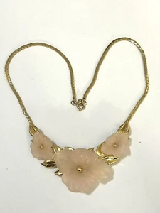 Vintage Trifari TM Flower Necklace Resin Pink Plastic Rare Estate Jewelry Signed - Picture 1 of 20