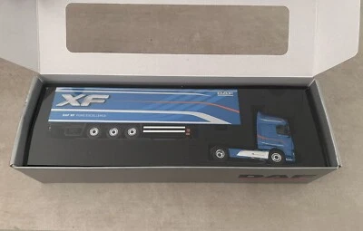 Modellautos 1:50 Tekno DAF Nr. M004048 DAF XF 106 530 LKW mit Auflieger in OVP - Bild 1 von 3