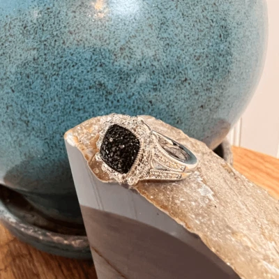 Anillo Reliquia Genuino Elegante Diamante Blanco y Negro Talla 7 Foto 1 de 4