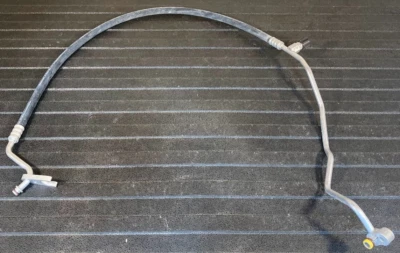 Manguera líquida refrigerante aire acondicionado Bridgestone - 220-830-02-15 - para Mercedes-Benz 98-06 Foto 1 de 4