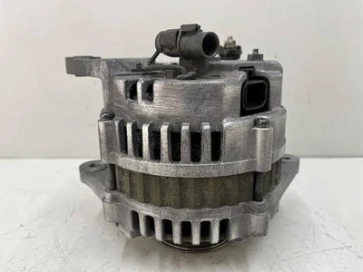NISSAN Gloria 1991 E-MJY31 Alternator 23100 19V01 [Used] [PA92131397] - Image 1 of 4